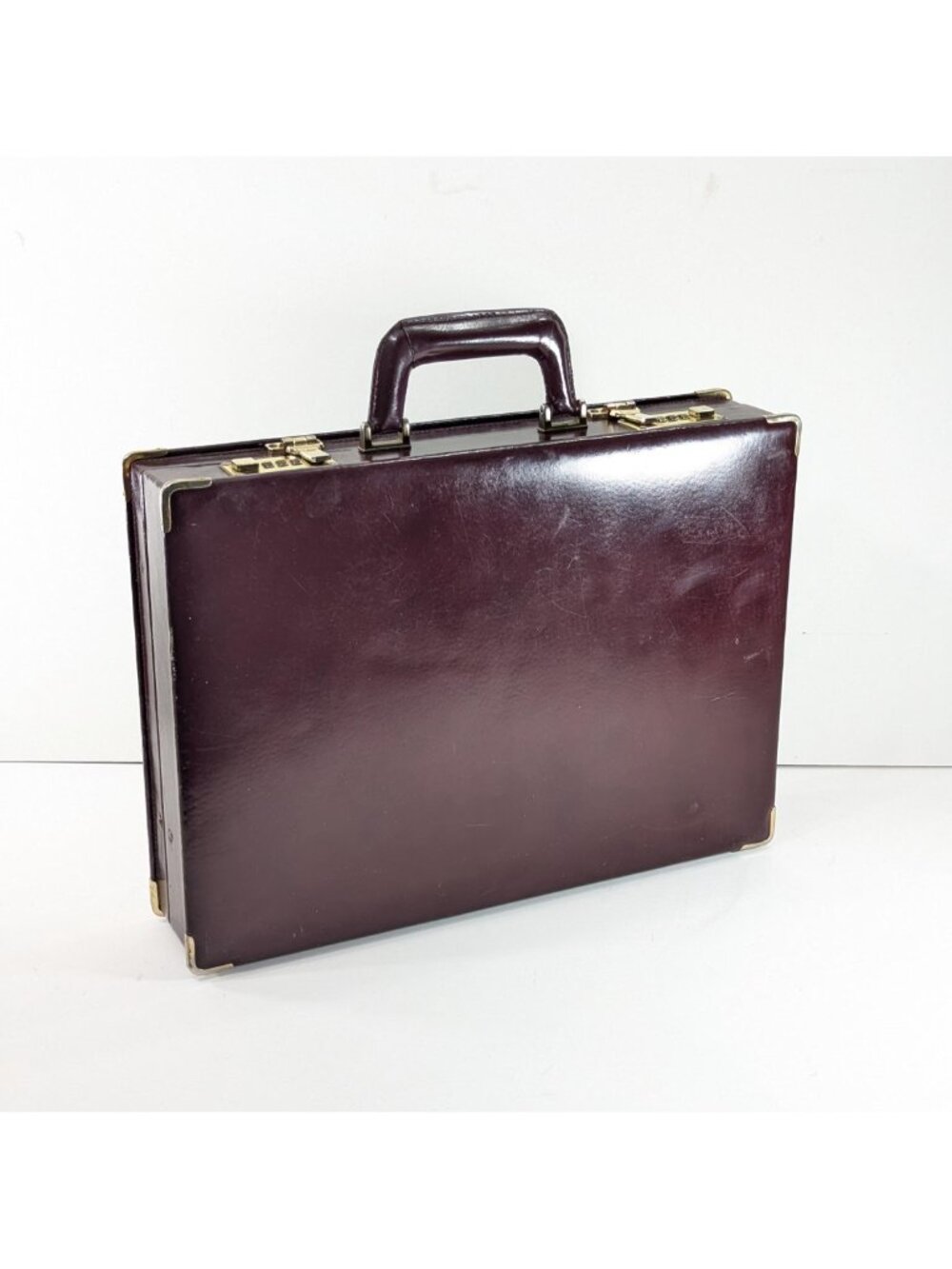 Vintage Chestnut Brown Genuine leather briefcase with number lock, laptop bag